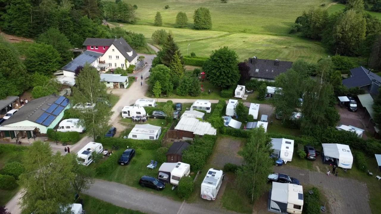 Camping Waldfrieden ซาร์บวร์ก ภายนอก รูปภาพ
